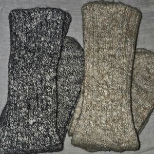 Thick Extra Warm Wool Gray and Tan Knit Socks Adult Small Or Kid Large
